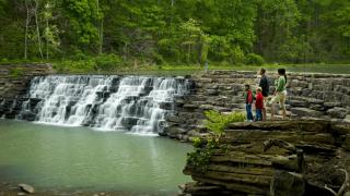 Devil's Den State Park