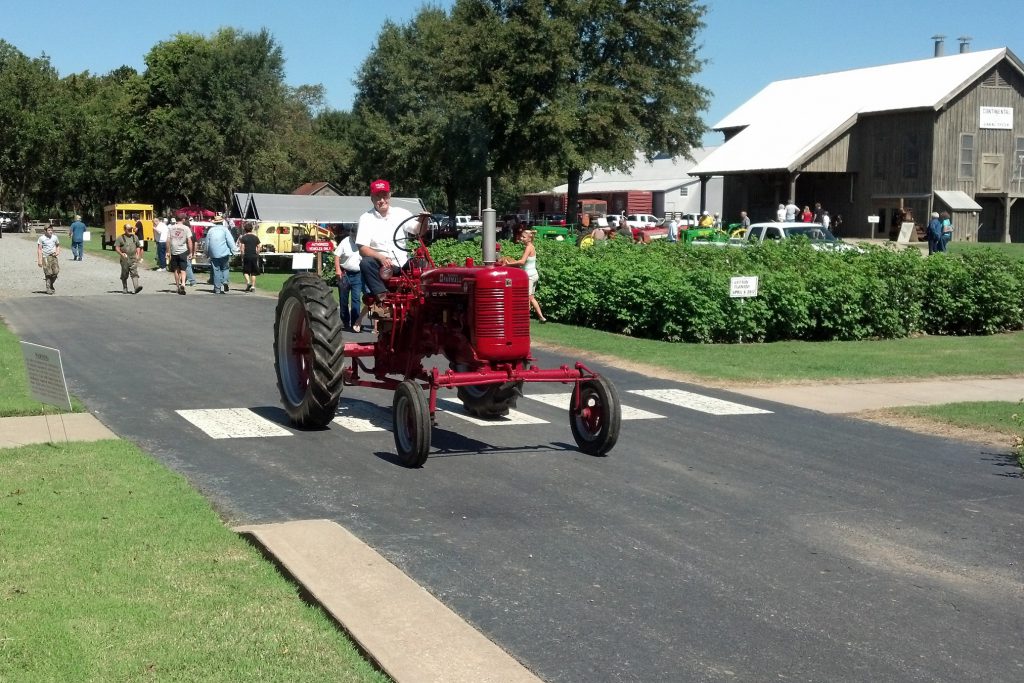 Antique_Tractor_and_Engine_Show_08082012_DP_12