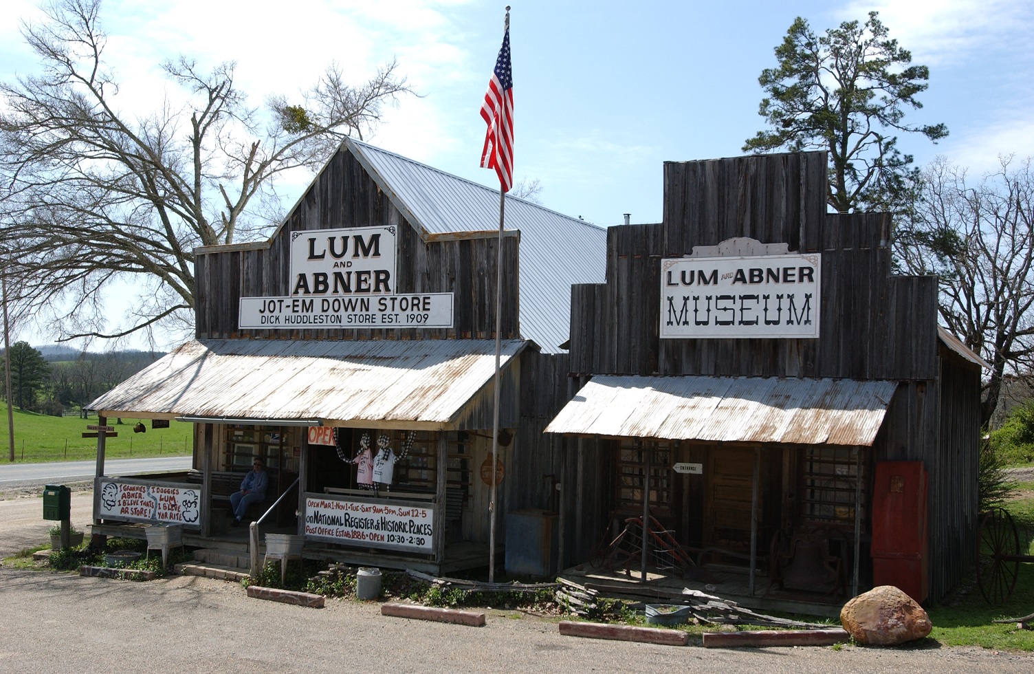 Lum & Abner Jot 'Em Down Store and Museum
