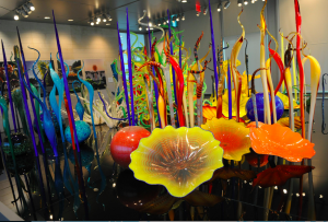 A view of the Chihuly exhibit at the Clinton Library. Photo by Z. Clift. 