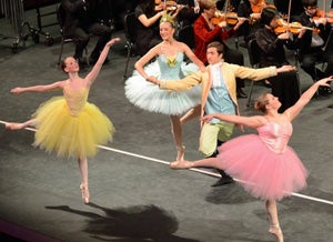tinsel-and-tutus_Conway
